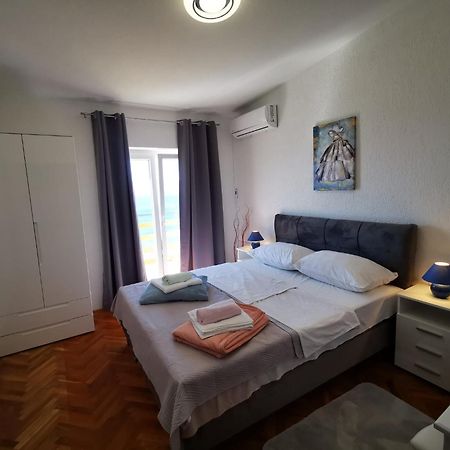 Apartment Ana Сен Екстериор снимка